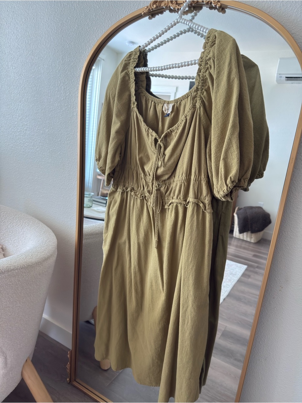 Universal Thread Olive Puff-Sleeve Midi Dress